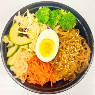 ramen and noodles, food
