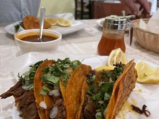 Birrieria El Taco Solito