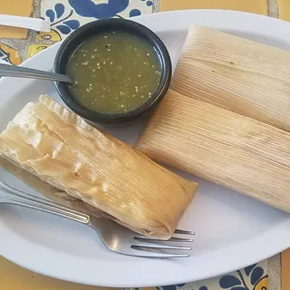 6 oz. Chicken with Green Sauce Tamale