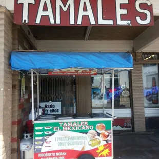 outside, tacos