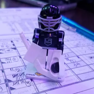 K M.