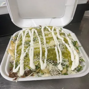 Asada Fríes with Green Salsa