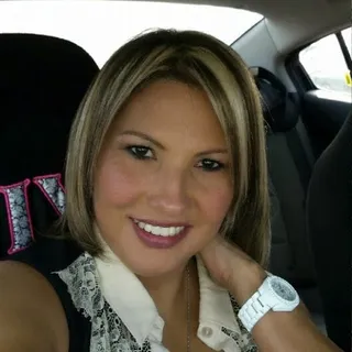 Nora G.