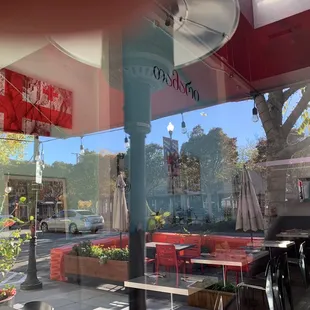 Inside/outside