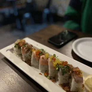 Tamaribar Sushi Roll