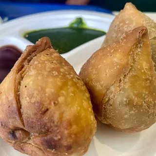 3 Pieces Samosa