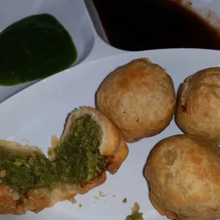 4 Pieces Lilva Kachori