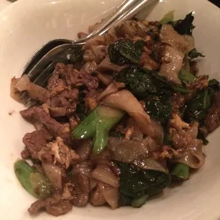 Wok Beef Noodles*