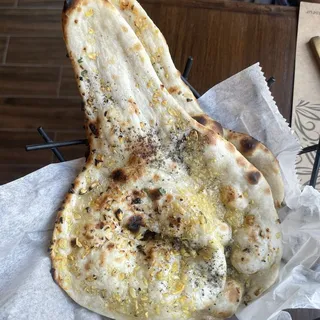 BLACK GARLIC NAAN
