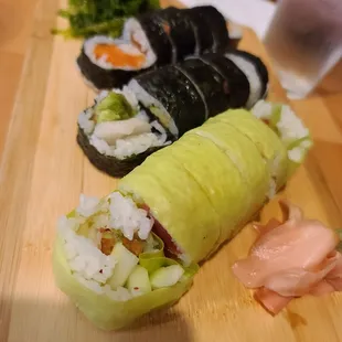 Crazy, escolar, salmon rolls