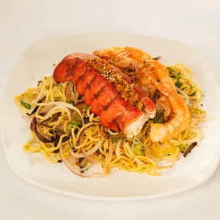 Garlic Lobster Yakisoba