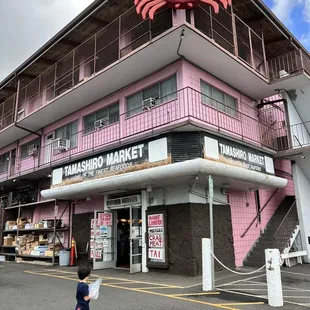 Back from the mainland after years. Introducing my little family to good old local fave spots.