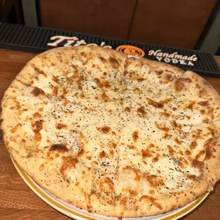 Cacio e Pepe Pizza,,, Totally Cheesy Goodness..