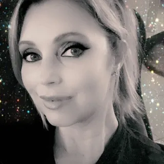 Angela O.