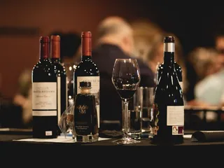 La Vid Fine Wines & Vinoteca