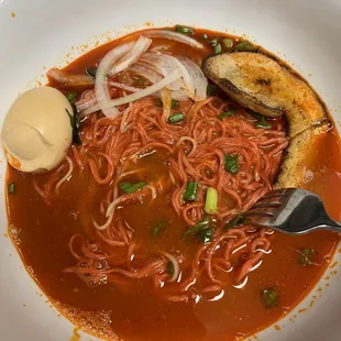 Ultra spicy ramen, add onions and kakuni