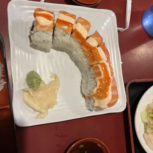 Fire salmon roll