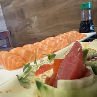 SS2. Salmon Sushi