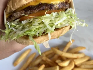 Tam's Burgers