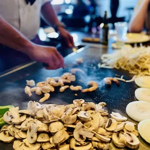 oysters and mussels, oysters, mussels, shellfish, food