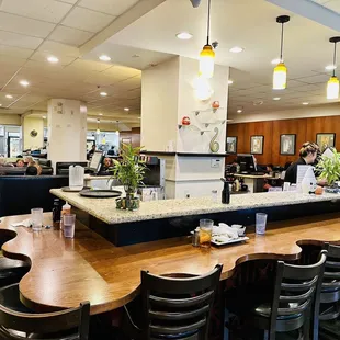 Counter seating area