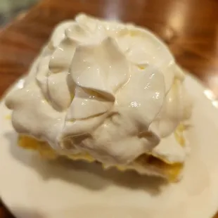 Dinner @Tanaka Saimin; 8/21/2023. You know I had to order this, Banana Cream Pie Dessert from here, it&apos;s SO yummy &amp; we share it, Yup!