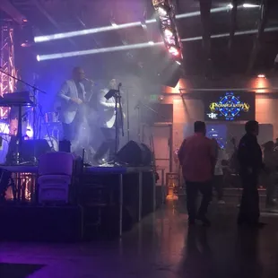 Pachanga Latina playing live merengue, cumbias and more....