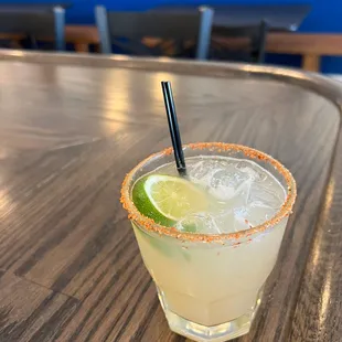 a margarita in a glass