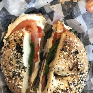 Veggie sandwich with mozzarella