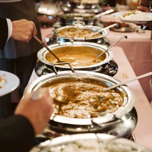 Buffet for wedding.  photo credit, @stinagranforsphotography