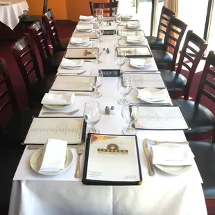 sushi and sashimi, interior