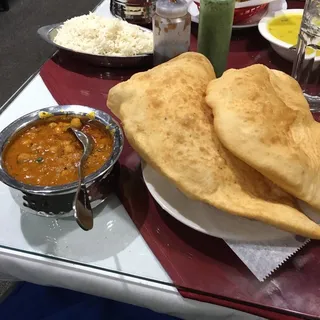 Chana Bhatura