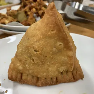 Samosa (an order comes with 2)