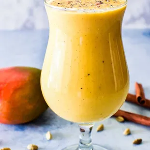 MANGO LASSI