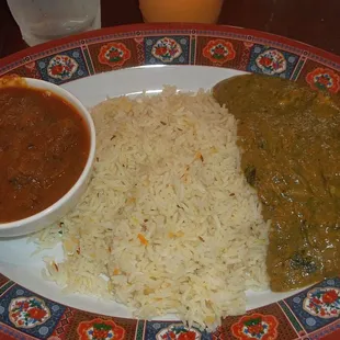 Lamb Curry and Saag Paneer (mild spicy) lunch combo.