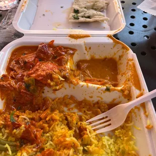 Lunch Special - 2 item  Chicken Tikka Masala &amp; Vegetable Korma with Vegetable Rice. Came with garlic naan and rice pudding.
