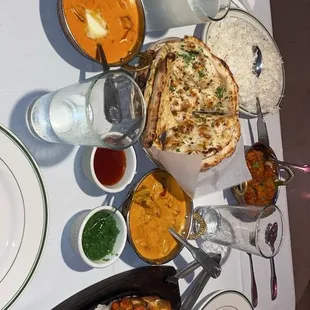 Tandoori chicken, Tropical Chicken Korma,Butter Chicken Chef Special,Fish Jaipuri Cheese Chili Naan