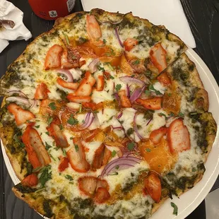 Tandoori chicken classic pizza