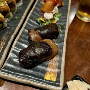 Shiitake nigiri