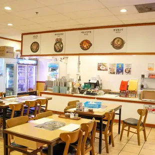 sushi and sashimi, interior