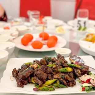 Filet mignon beef with asparagus
