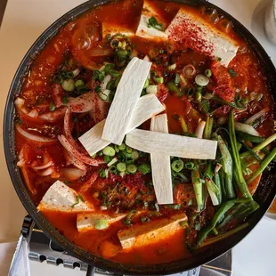 Kimchi and pork rib jeongol