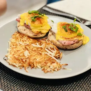 Classic Egg Benedict