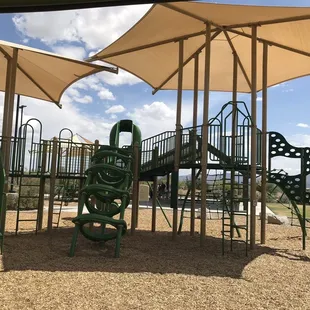 A different angle of the shaded jungle gym park from the north facing south