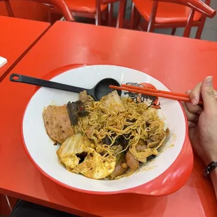 ramen and noodles, food
