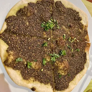 Zaatar pizza