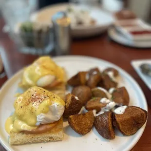 Traditional Benedict Breakfast