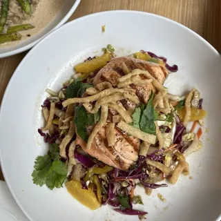 Grilled Salmon Salad