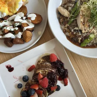 Smoke Salmon Benedict