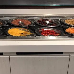 Salad bar topping station
